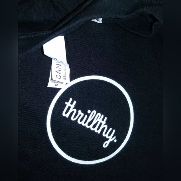 MEDIUM THRILLTHY UNISEX T SHIRT - Picture 3 of 3